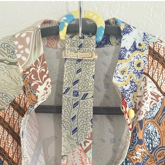 Printed Long Sleeve Baby Doll Brunch
Dress with belt size small - Picture 12 of 12